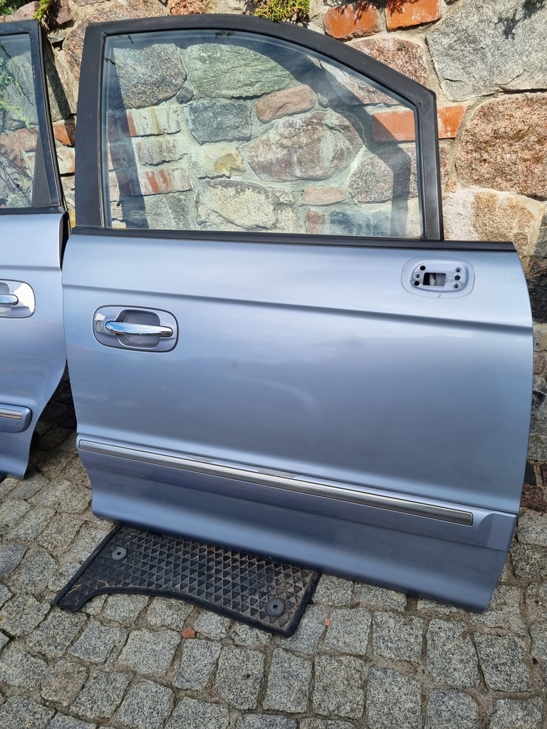 фото №7, Дверь передние правое правый перед trajet lift si