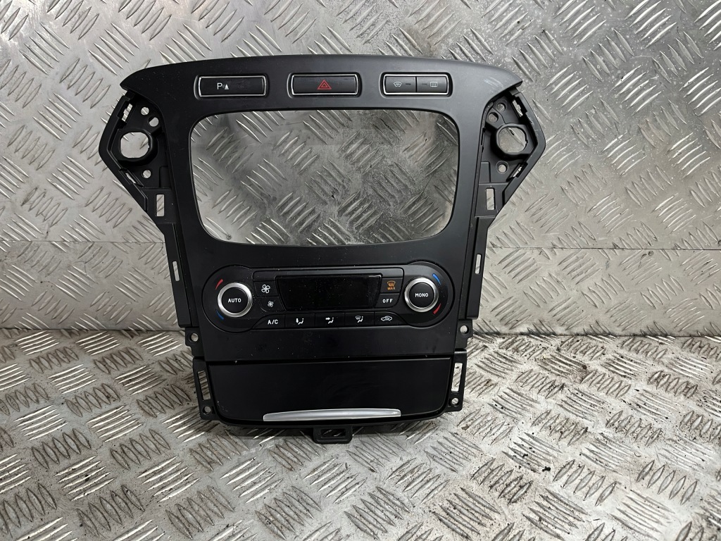 фото №1, Ford mondeo mk4 панель кондиционера bm2t18c612hc