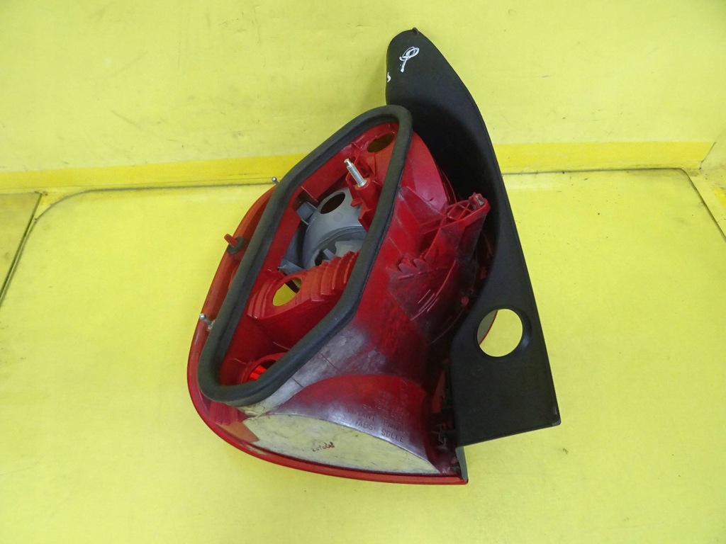 фото №4, Лампа правый задняя renault modus 04-07r minivan nr54