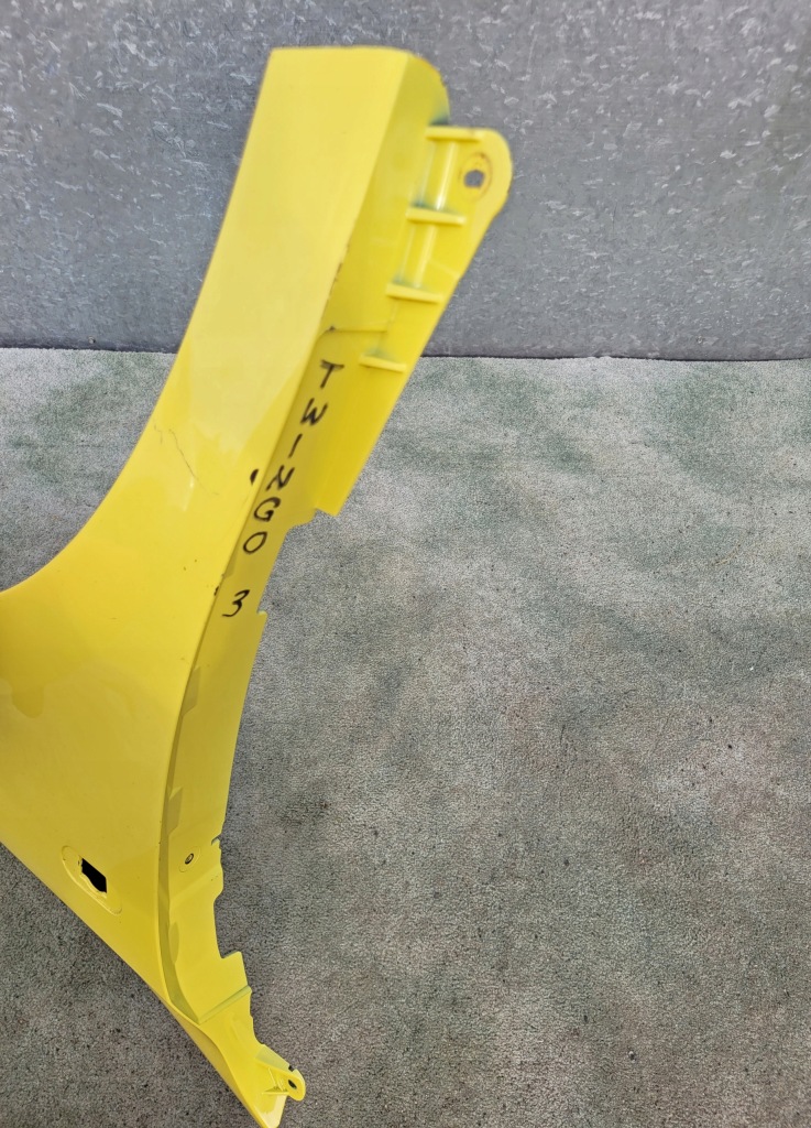 Крило передній ліве / правий перед renault twingo 3 2013- в Україні