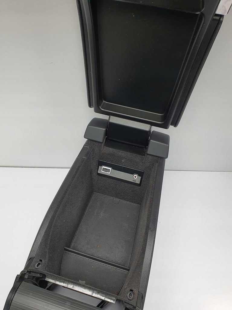 фото №7, Туннель средний подлокотник volvo v70 iii 1158258