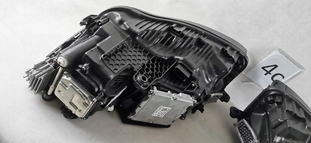 фото №10, Vw touareg full led лівий правий relektor повний