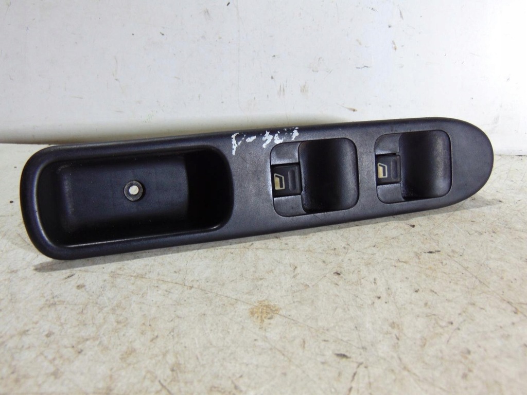 фото №1, Панель кнопки вікон лівий перед peugeot 307