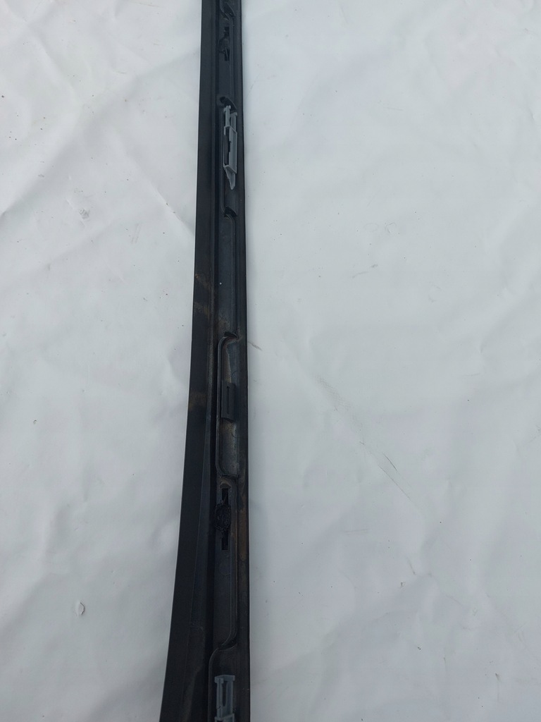 фото №7, Молдинг стекло лобовое правая peugeot 5008 i eu