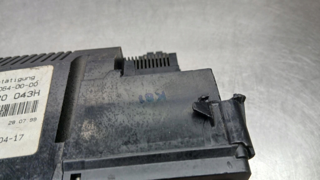 фото №13, Панель кондиціонера audi a6 c5 1.8b kombi 99r 4b0820043h