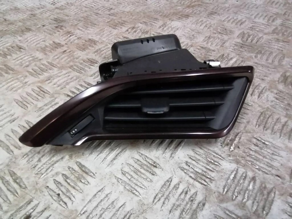 фото №1, Решётка обдув правая peugeot 2008 i 9673131677