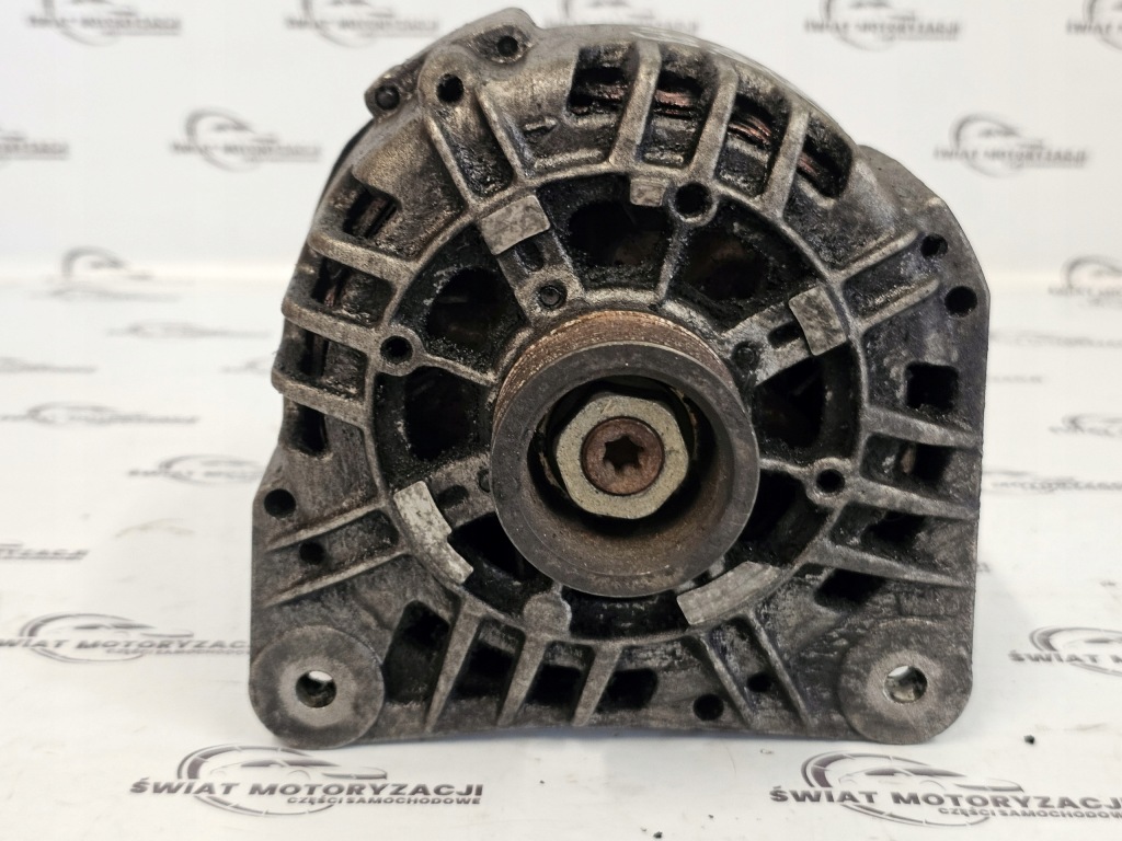 Trafic vivaro master 2.5 dci g9u730 135km 06r генератор 8200206251 в Украине