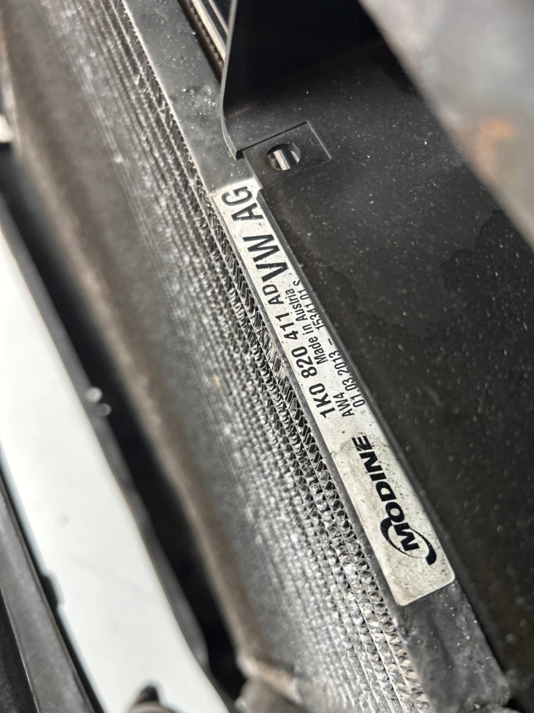 Ремень передний комплект радиатор вентилятор skoda octavia 2 рестайлинг  1.6 d Цена