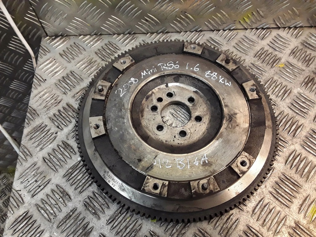 фото №1, Mini one cooper r56 1.4 1.6 16v колесо маховик 7561765