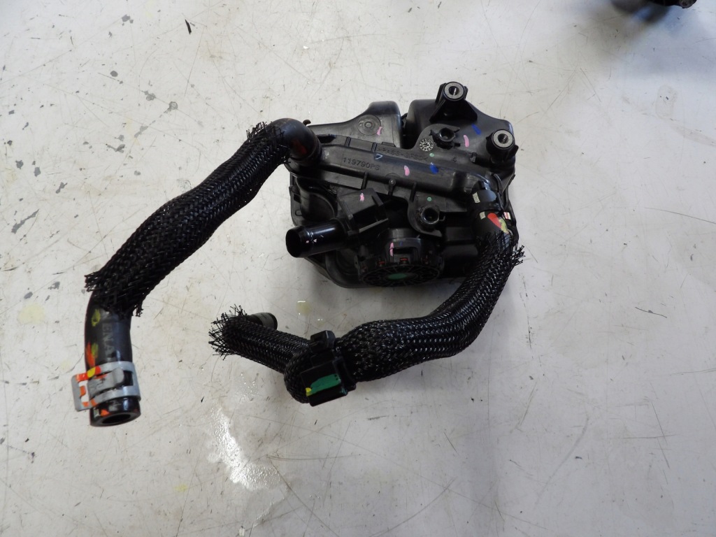 фото №1, Вентиляція картера двигуна renault austral 1.2 e-tech 118301738r