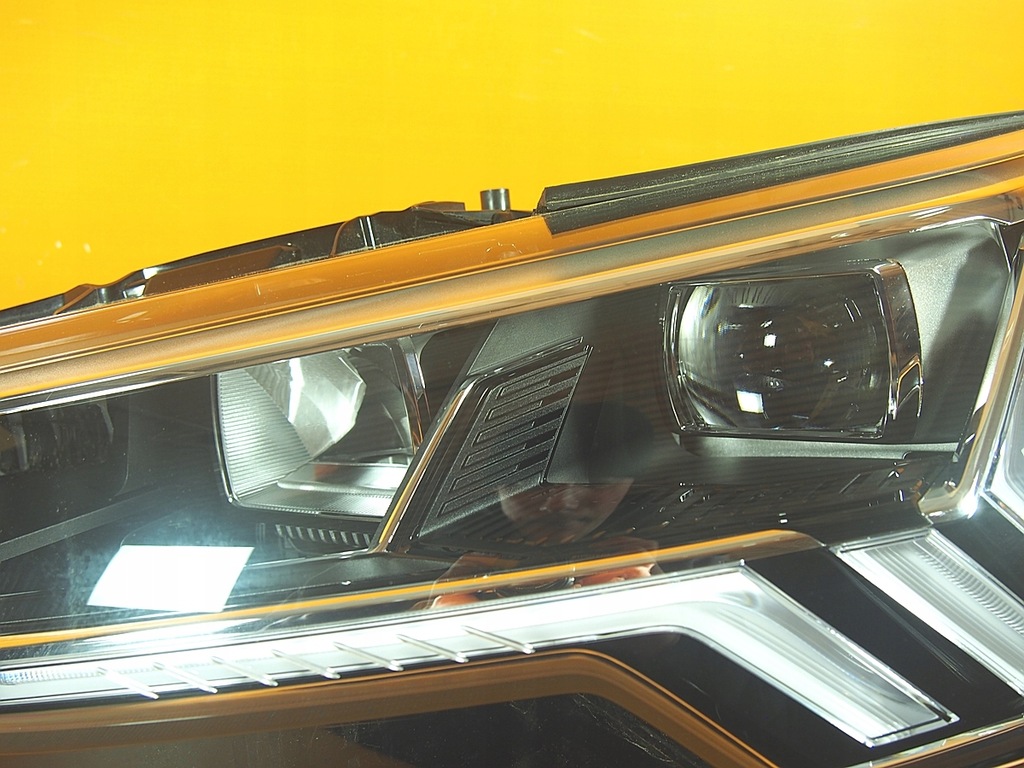 фото №9, Audi q3 83a 14km лампы перед full led полный 83a941033 / 83a941034