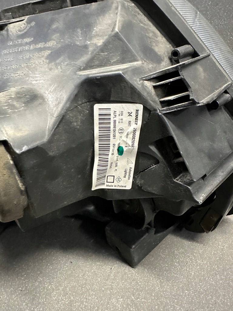 фото №8, Лампа левый перед dacia duster lift 260608209r