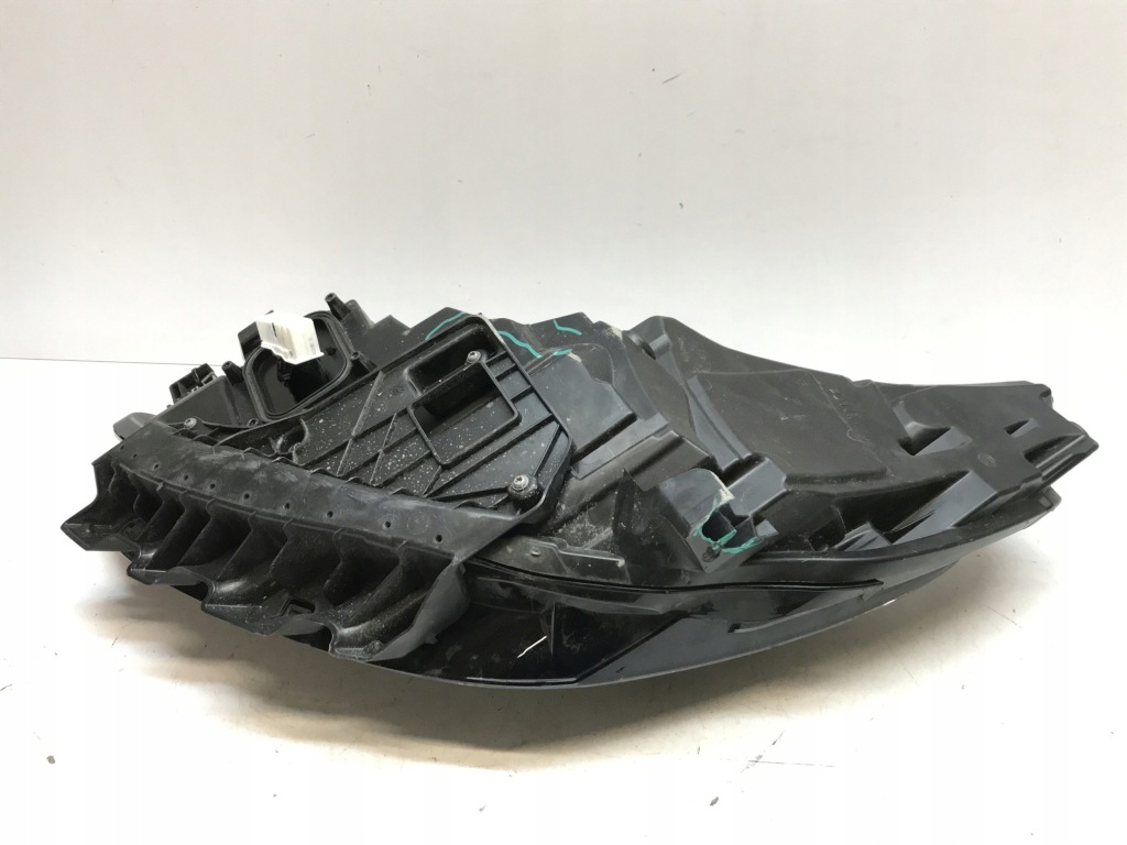 Tesla model 3 y рестайлінг  20- фара правий full led європа  1514953-00-d в Україні