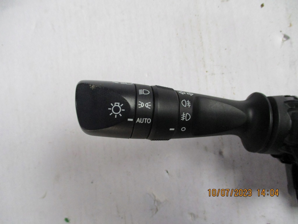 фото №3, Перемикачі pod кермо toyota chr