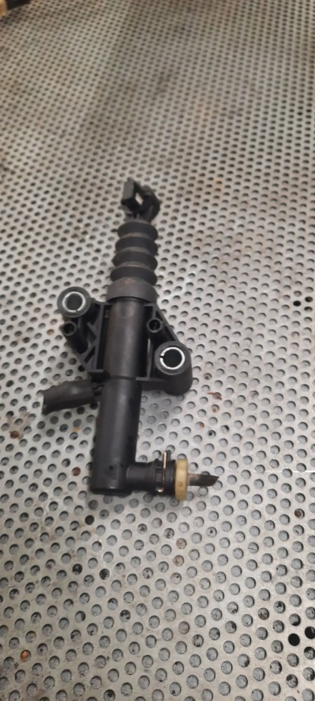 Цилиндр сцепления renault trafic Цена