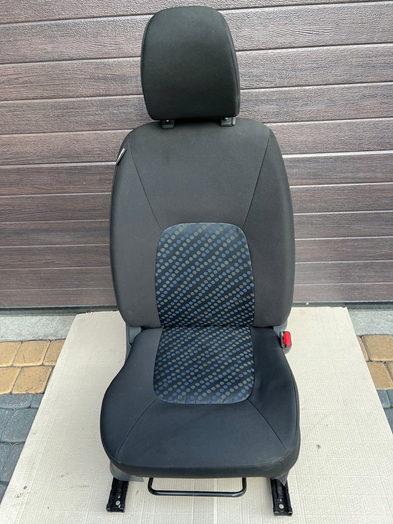 фото №1, Suzuki celerio - сидіння перед правий