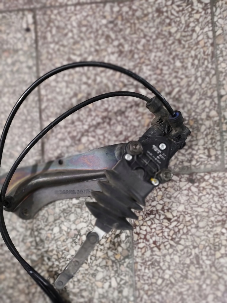 фото №1, Клапан выравнивающий scania r 2756140