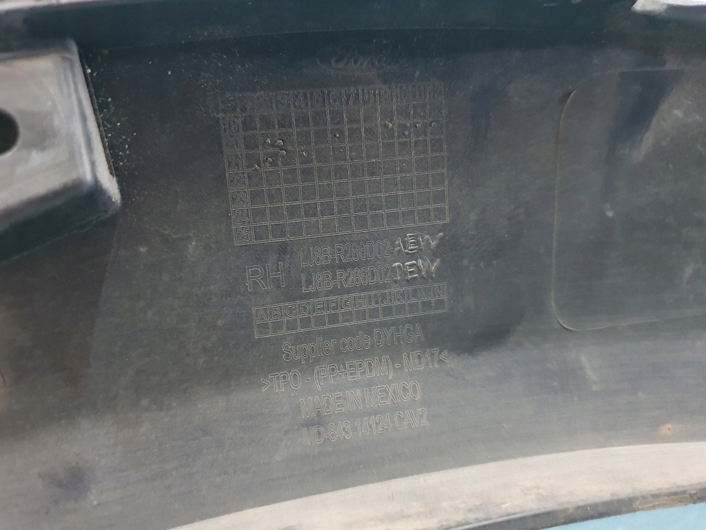 фото №12, Молдинг крыла ford mustang mach-e правая перед + задняя