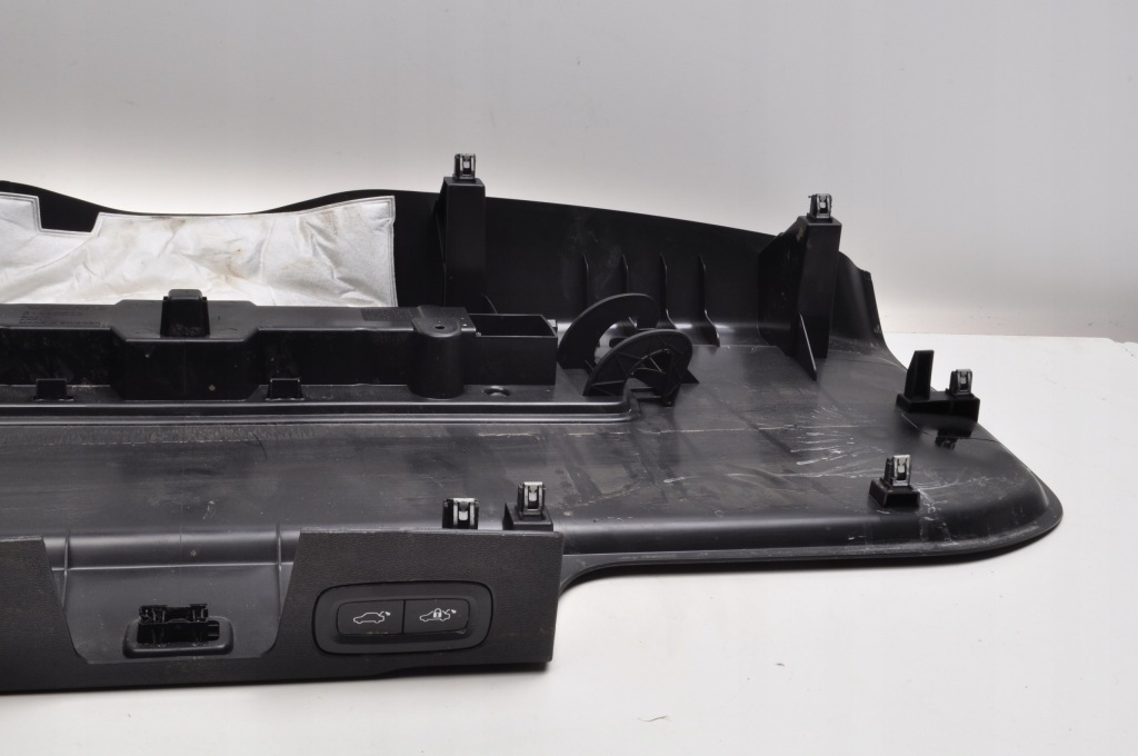 фото №13, Volvo xc60 ii захист кришки багажника кнопки 31440632