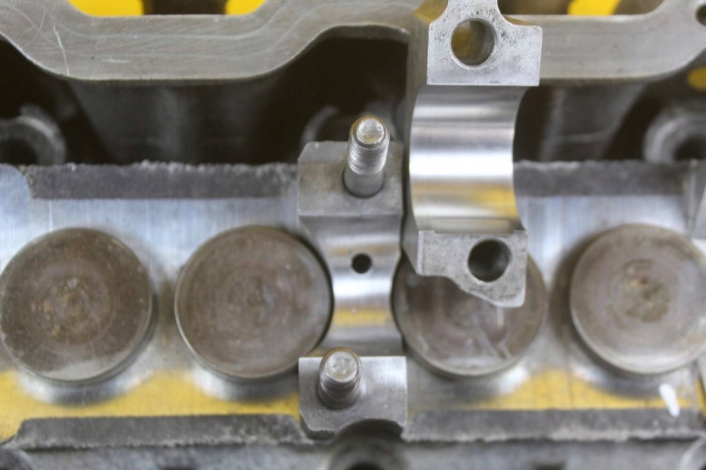 Головка двигателя vw transporter t4 caravelle multivan 2.4 d aab 074103373 Оригинал