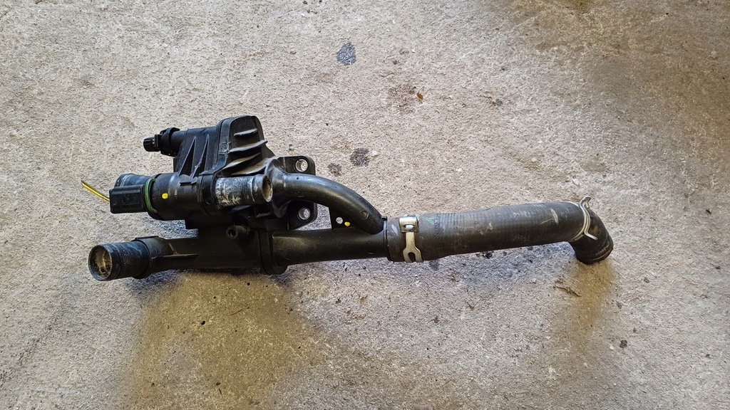 фото №1, Ford focus mk3 1.6 tdci корпус термостата