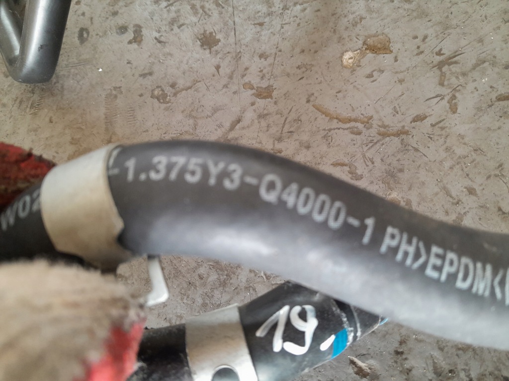 Kia niro ev 20r пабтрубок  шланг труба трубка воды насоса Доставка