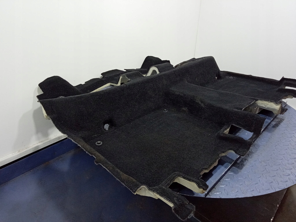 фото №5, Mercedes gle w167 обшивка коврик пол задняя a1676803203