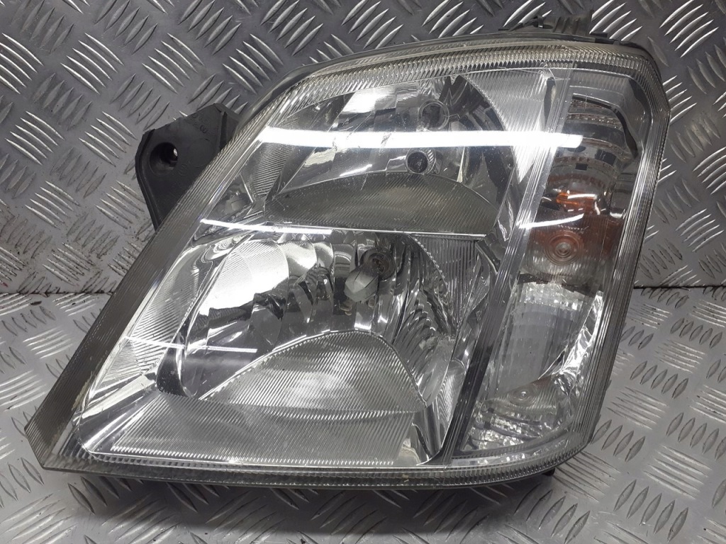 фото №1, Лампа левая передняя opel meriva a europa