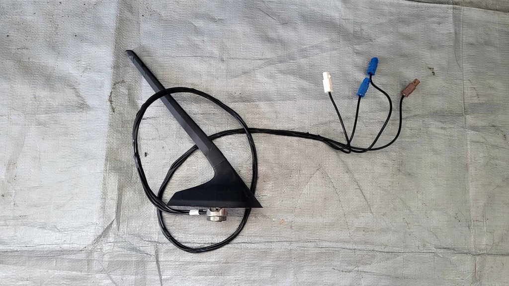 фото №1, Антенна gps renault captur ii 282171832r