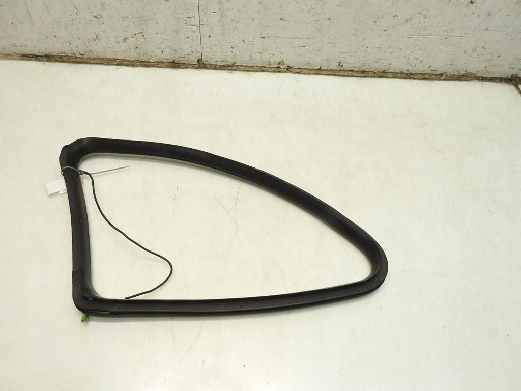 фото №7, Прокладка стекло кузовной правый задняя mercedes r w251 a2517680624