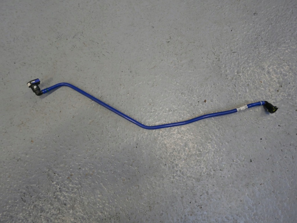 фото №1, Bmw g01 g02 шланг вентиляционный 7484109