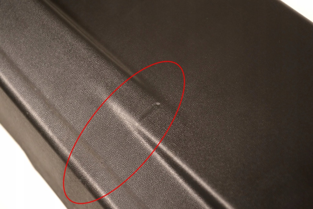 Jaguar e-pace 2019 права сторона поріг Зі Шроту