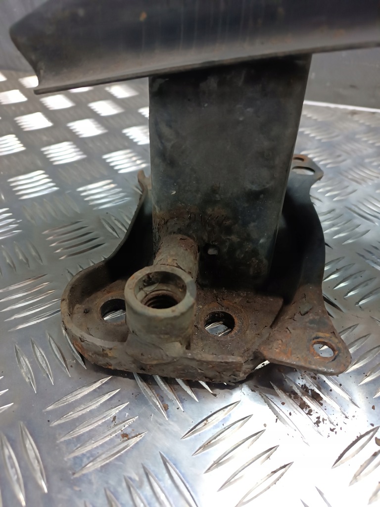 фото №6, Усилитель бампера перед golf v plus 2004r 2.0tdi