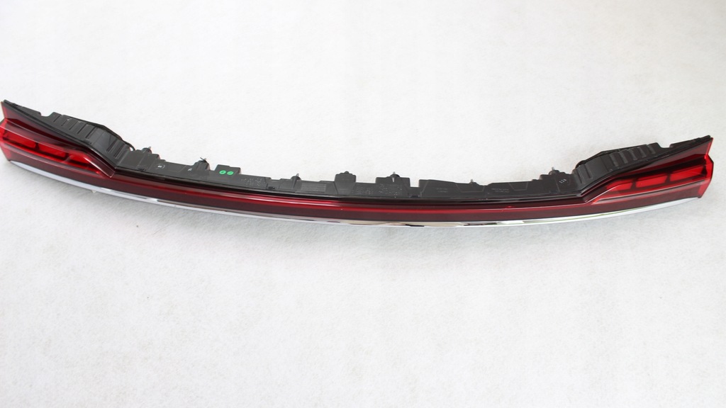 фото №1, Mg marvel r - лампа задня накладка кришки led 2020+