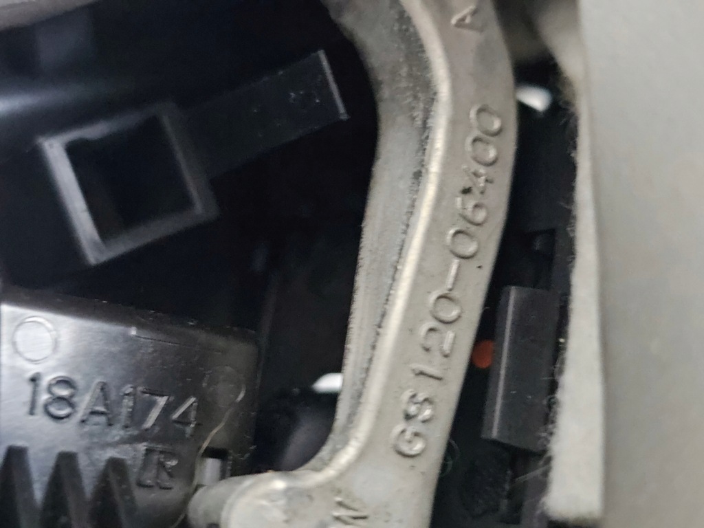 фото №13, Воздуховод мультифункция кожа lexus rx iv 450h gs120-06400