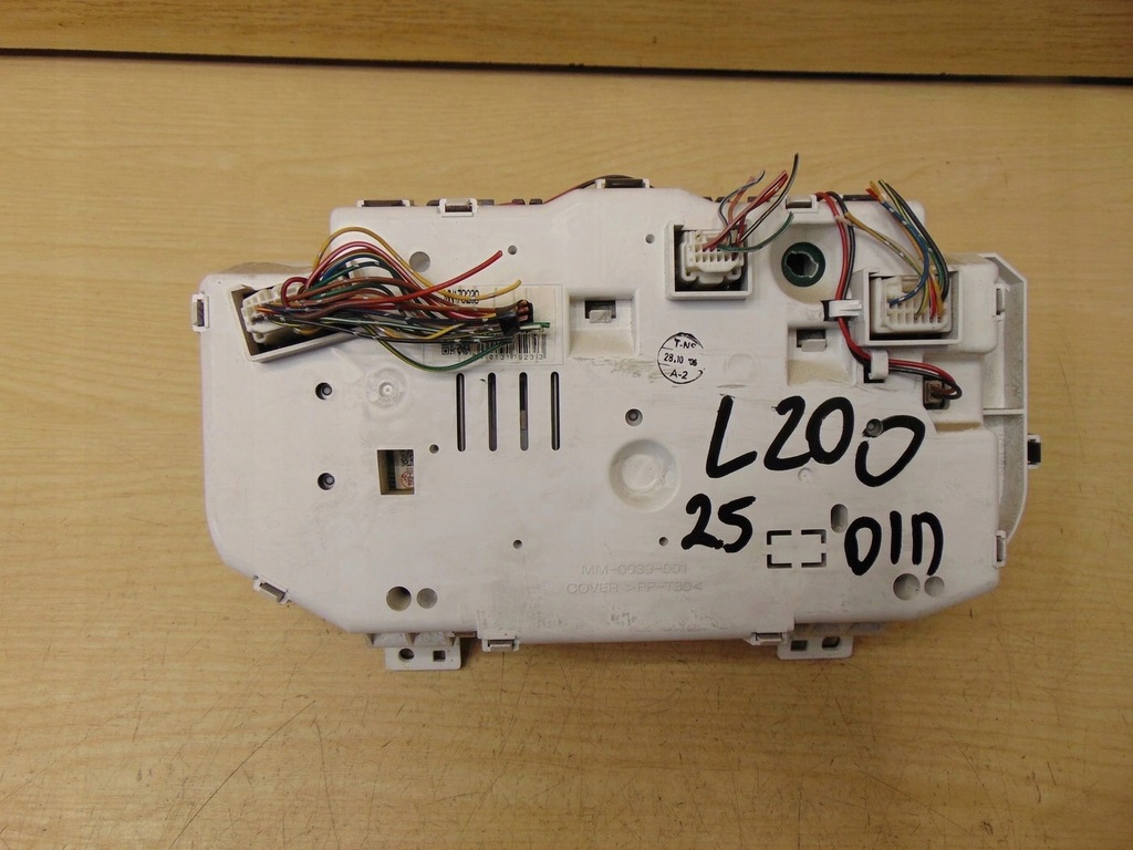 фото №5, Лічильник приладова панель mitsubishi l200 europa mm0039-006