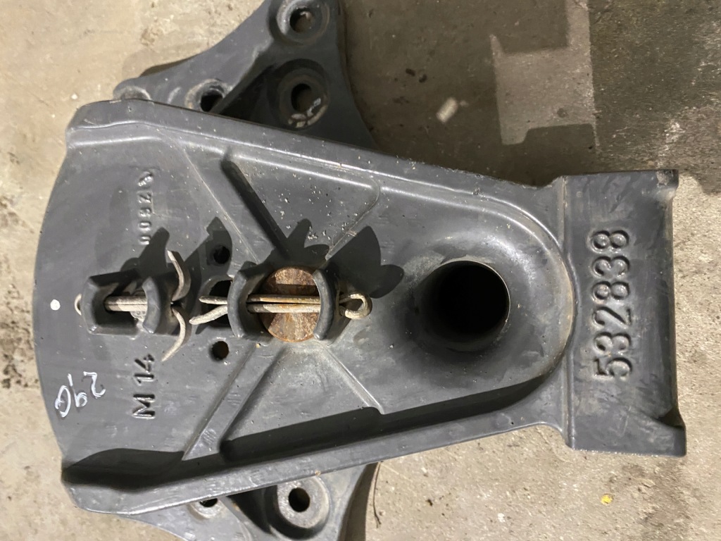 Кронштейн ресора задній renault midlum dxi volvo fl 532838 Доставка