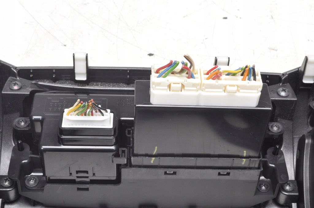 фото №8, Hyundai ix20 панель кондиционера 97250-1k0704x