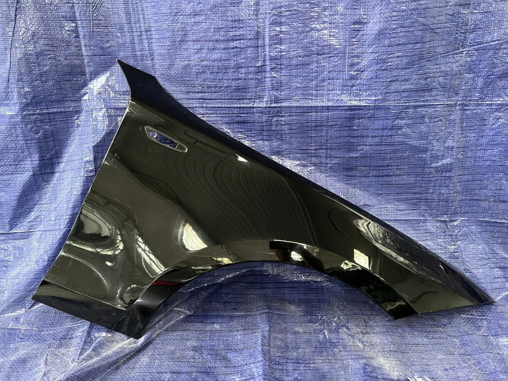 фото №1, Bmw e81 e87 правый передний крыло