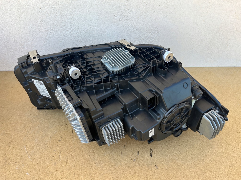 фото №9, Лампи лампа bmw 5 g30 led laser idealne 9879479-02 9879480-02