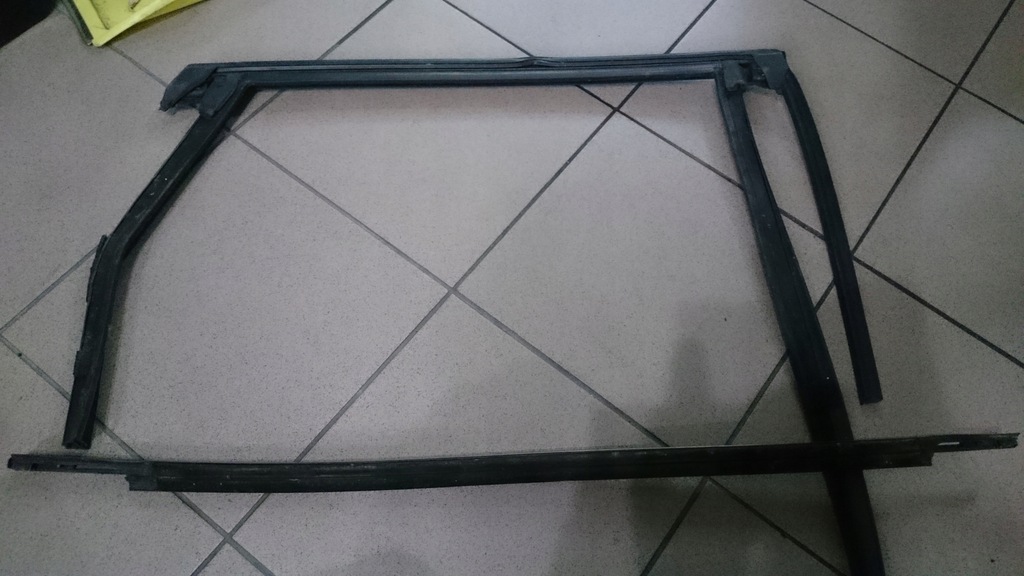 фото №4, Lincoln mkc прокладка стекло с молдинг хром