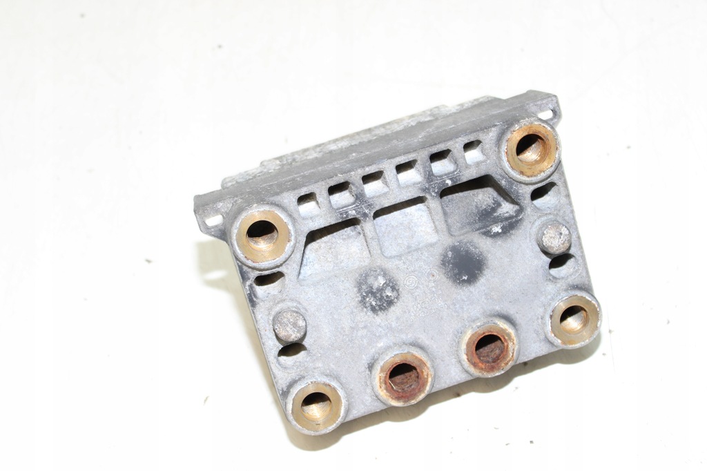 фото №5, Mercedes actros mp4 arocs подушка кронштейн двигателя om471