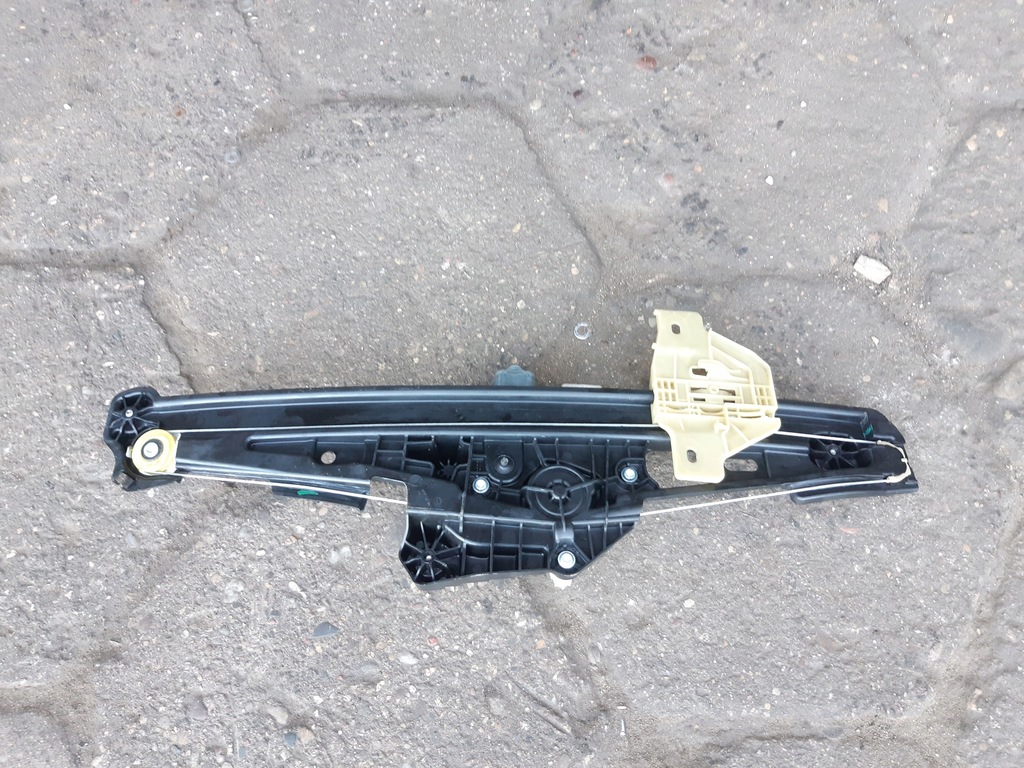 фото №5, Подъемник стекло левый перед 807215326r captur ii