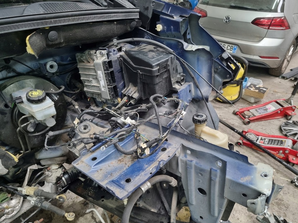 фото №1, Чверть лонжерон підкрилок перед ліва dacia lodgy dokker