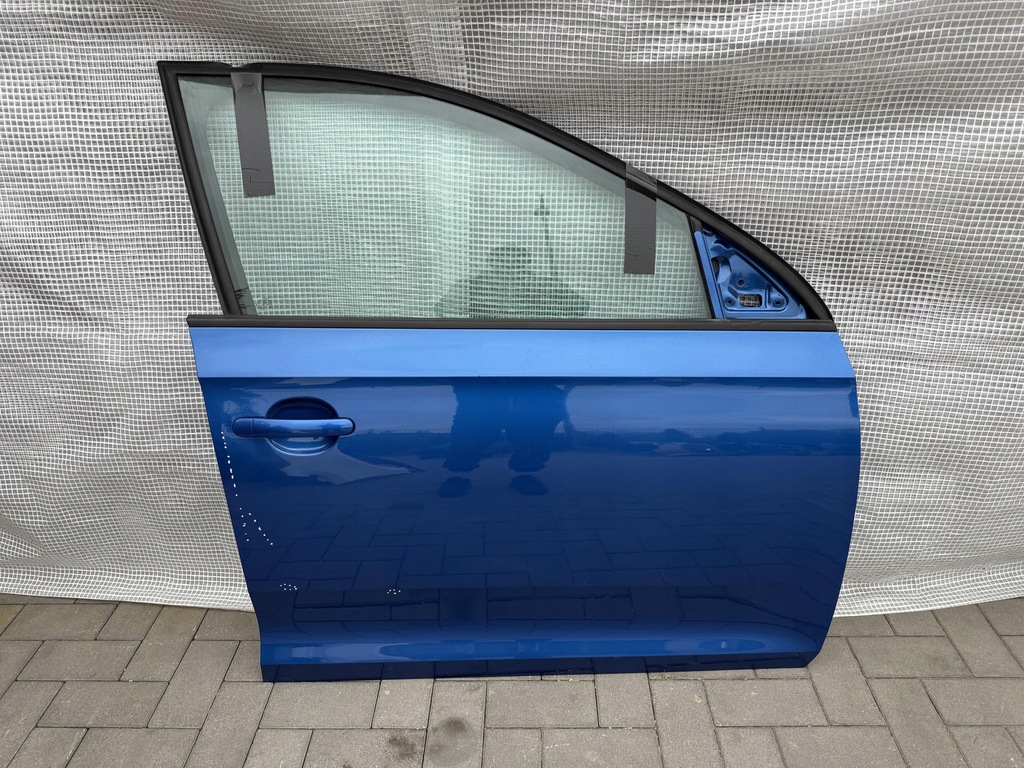 фото №1, Skoda rapid 5ja дверь передние правое