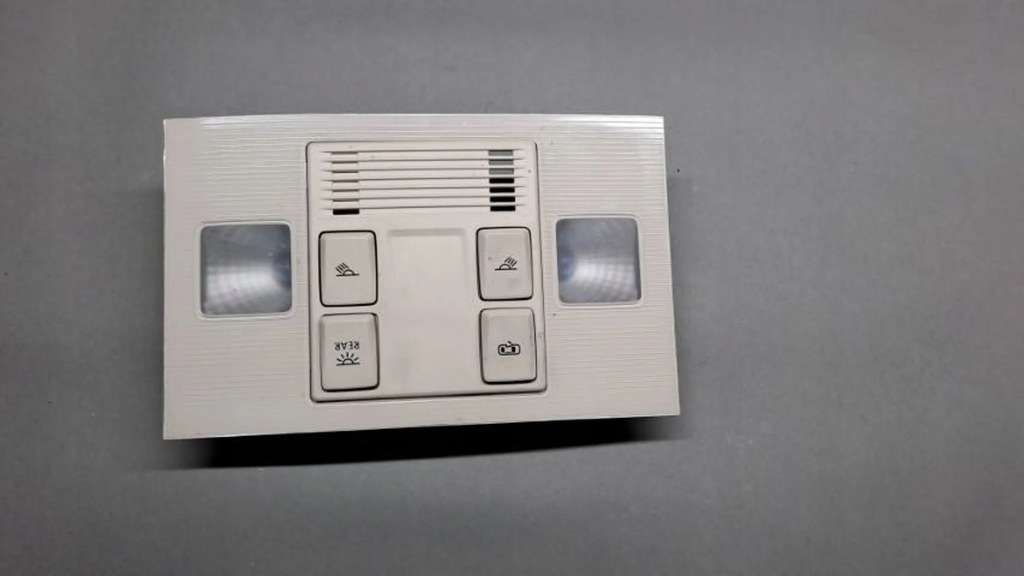 фото №1, 5ta947105 vw passat b8 лампа стельовий