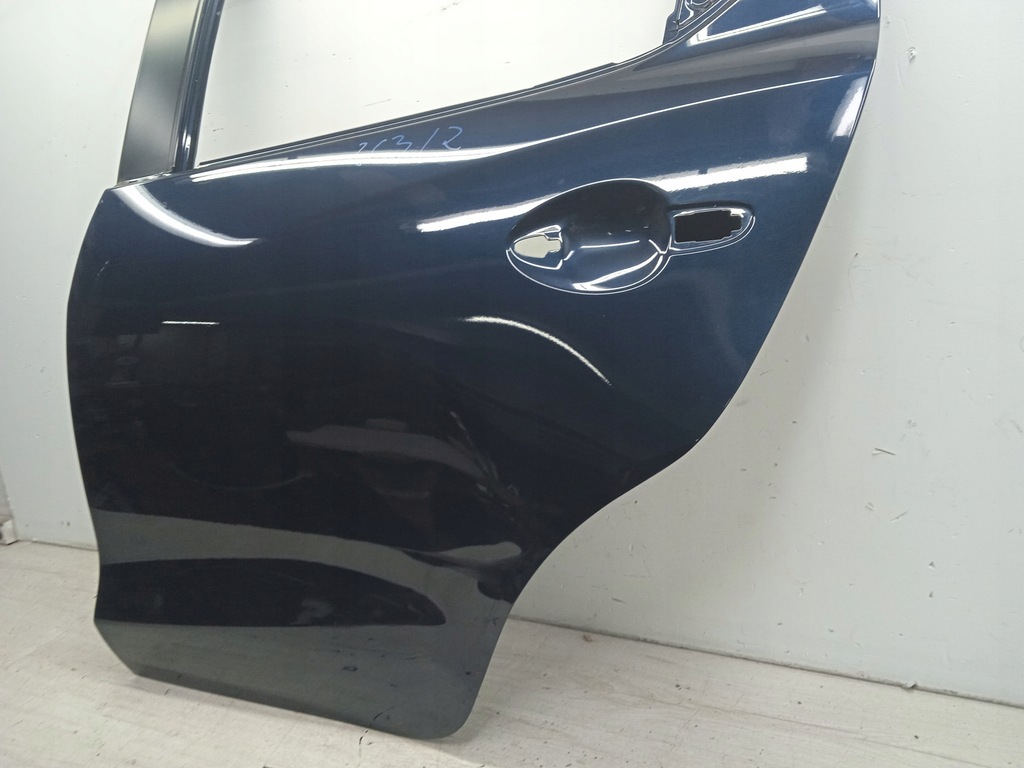 фото №3, Mazda 2 дверь задняя