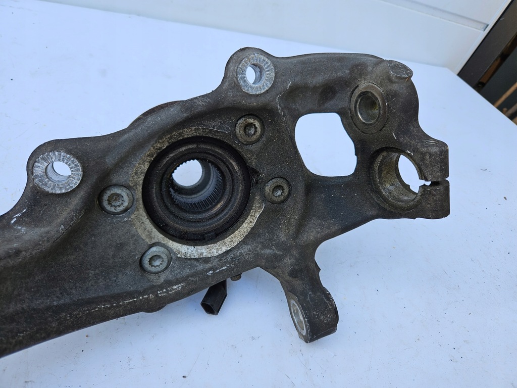 фото №7, Поворотный кулак правый перед правая передняя audi a6 c7 4g a7 a4 b8 lift