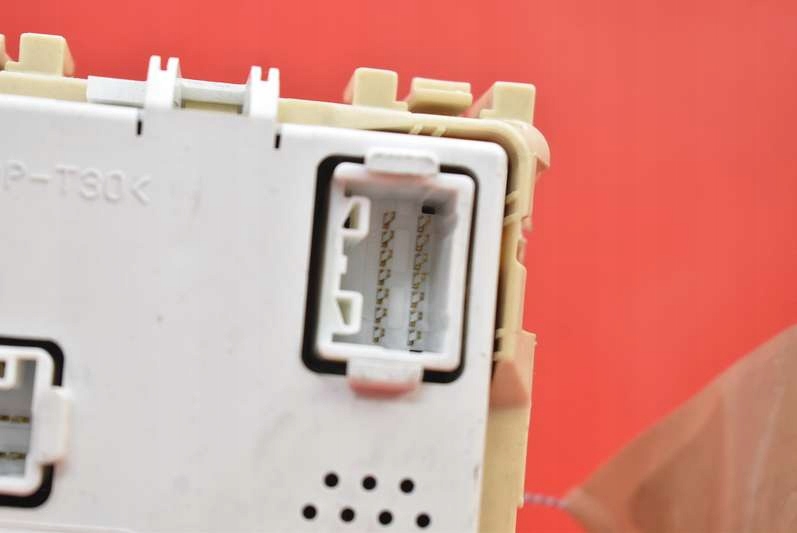 фото №9, Коробка предохранителей bsi 36770-79j01 fiat sedici 1.6 16v 107 km 05-09