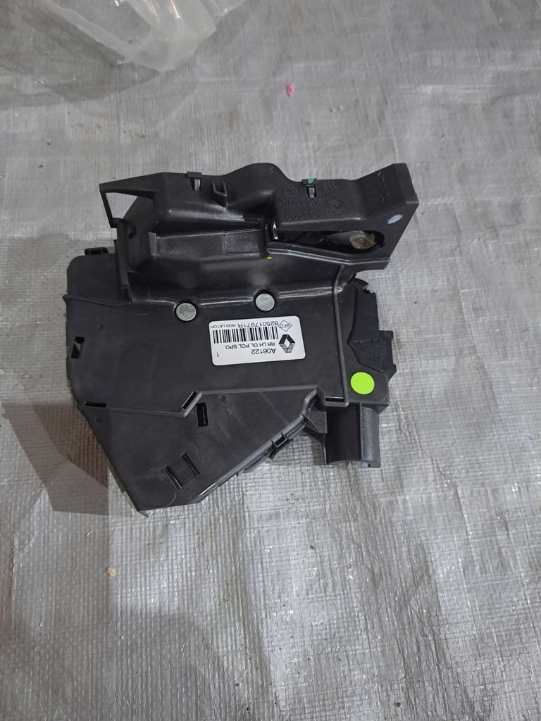 фото №6, Renault оригинальный номер 825017971r замок pin